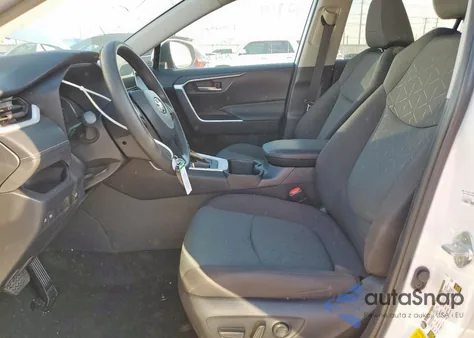 2024 Toyota Rav4 Xle from USA, damaged, VIN 2T3W1RFV4RW362386